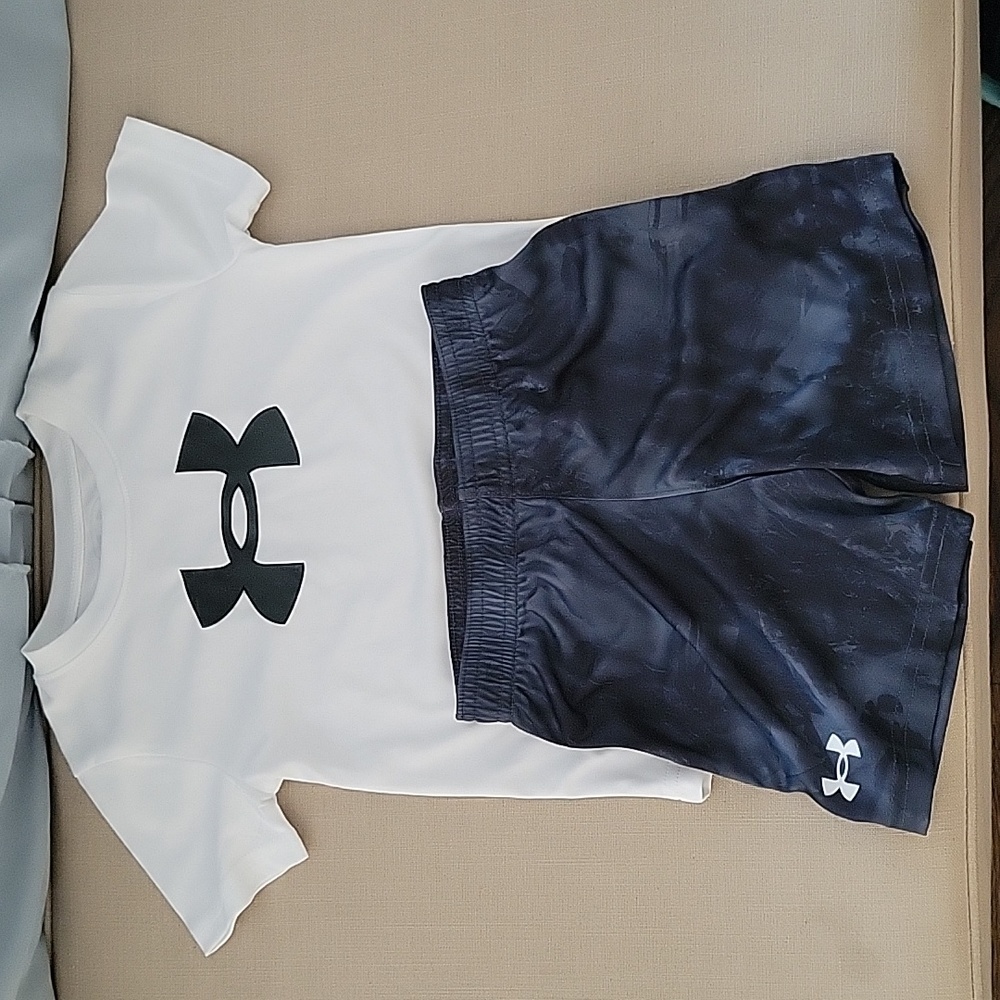 New without tags Under Armour set
